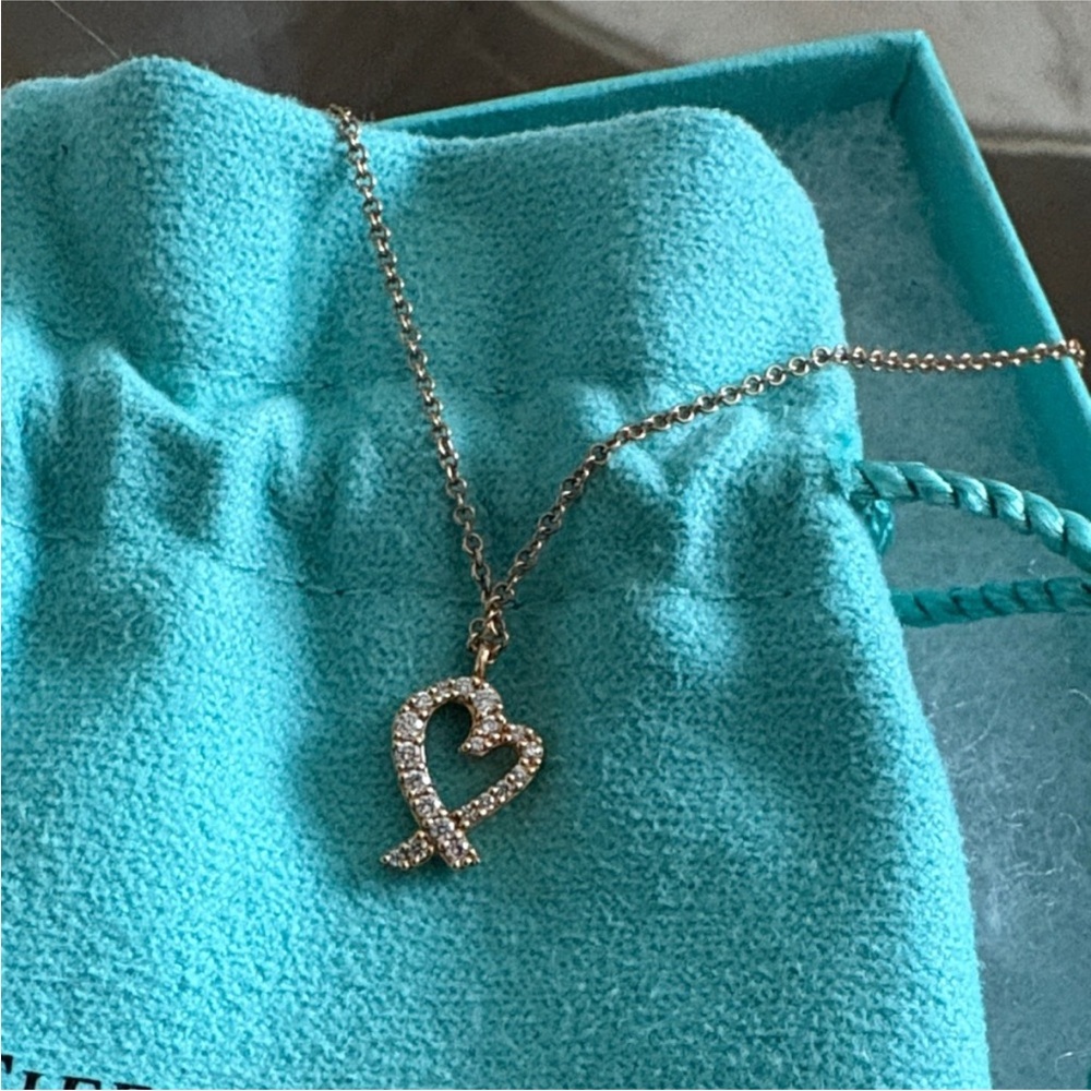 Tiffany & Co. Diamond & 18K Paloma Picasso ‘Loving Heart’ Necklace - Picture 4 of 13
